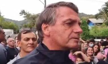  BRASIL : JAIR BOLSONARO NO PUEDO INGRESAR AL ESTADIO DE SANTOS POR NO ESTAR VACUNADO.