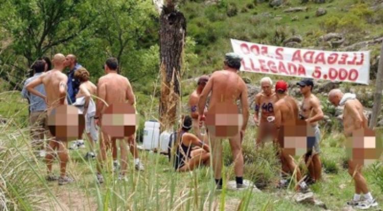 CORRER DESNUDOS POR LAS SIERRAS : VUELVE LA MARATÓN NUDISTA DE TANTI, CÓRDOBA.