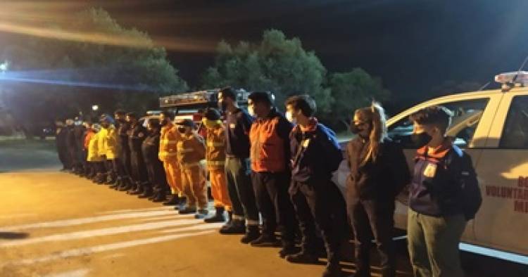 MENDOZA : BOMBEROS VOLUNTARIOS ACUDEN A SAN LUIS, PARA AYUDAR EN LOS INCENDIOS.