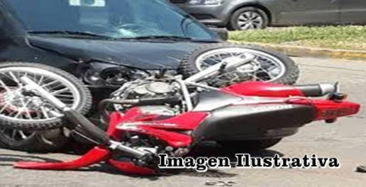 LA PAZ, TRASLASIERRA : ACCIDENTE CON LESIONES LEVES .
